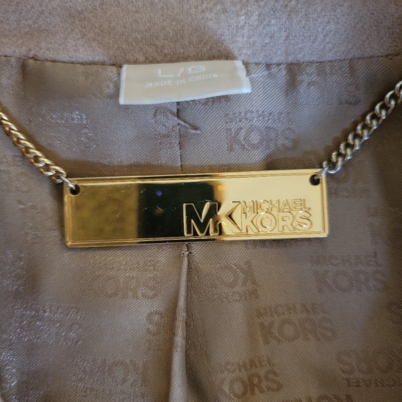 Vintage Michael Kors Beige oversized wool jacket/cape - Picture 3 of 3